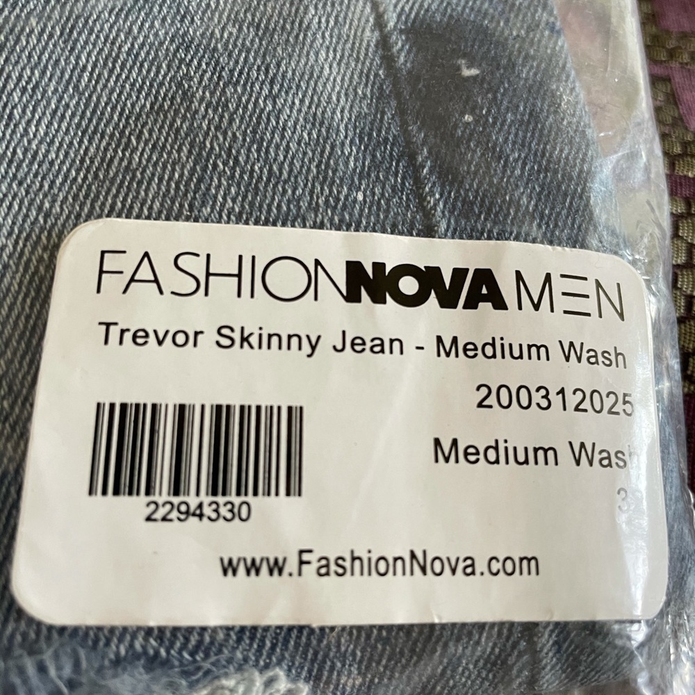 Medium wash . Paint denim